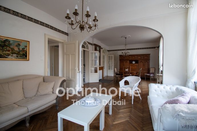 Maison 9 pièces 184 m²