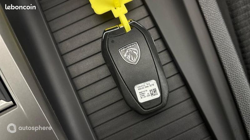 Peugeot 308 1.2 Hybrid 145ch Style e-DCS6 (image 16)