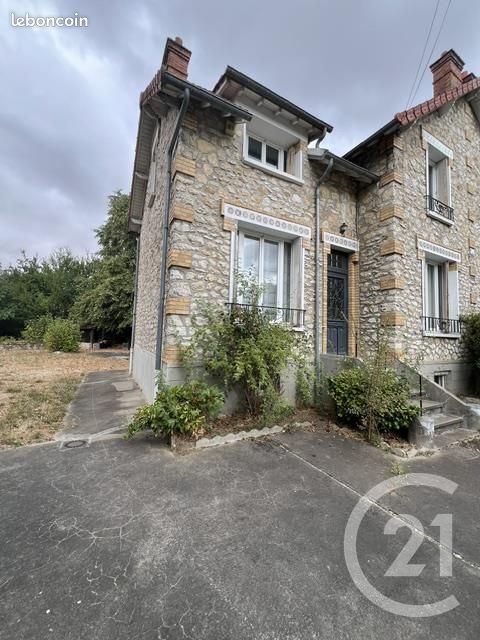 Maison 8 pièces 180 m² · au Malesherbois · 180 m² · 320 000 €