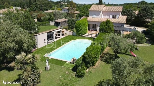 Maison 7 pièces 201 m² · à Saint-Hilaire-de-Brethmas · 201 m² · 479 500 €