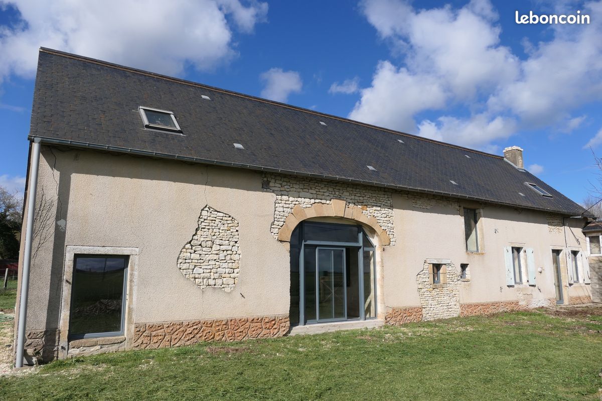 Maison 7 pièces 225 m² · à Gron · 225 m² · 165 000 €
