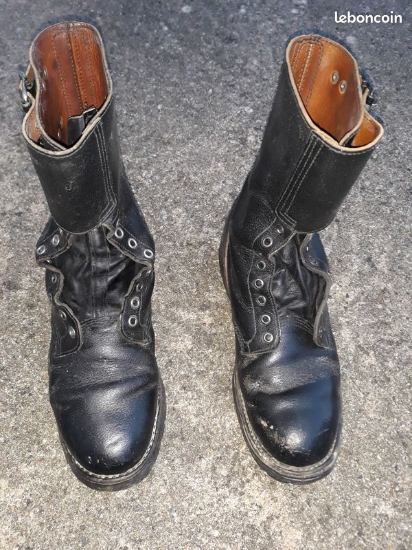 Rangers militaire cuir taille 44, 44,5 couleur noir chasse peche