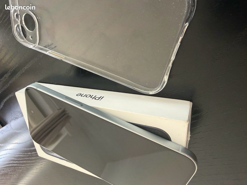 Iphone 15 plus 128g avec coque boite et fil de chargement (image 4)