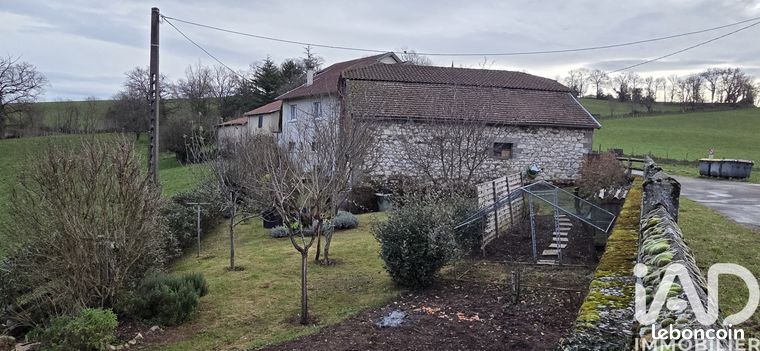 Maison 9 pièces 232 m²