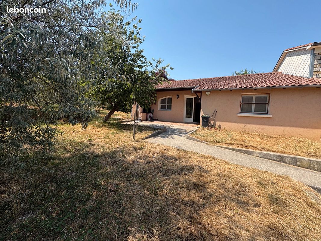 Maison 10 pièces 215 m² · à Lavelanet · 215 m² · 174 500 €