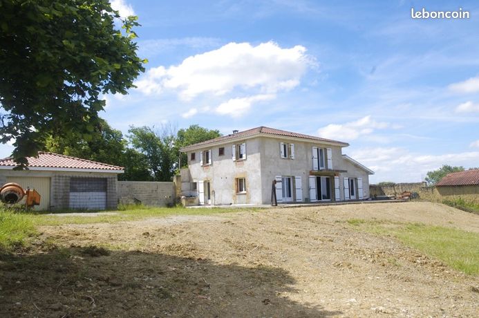 Maison 5 pièces 227 m²