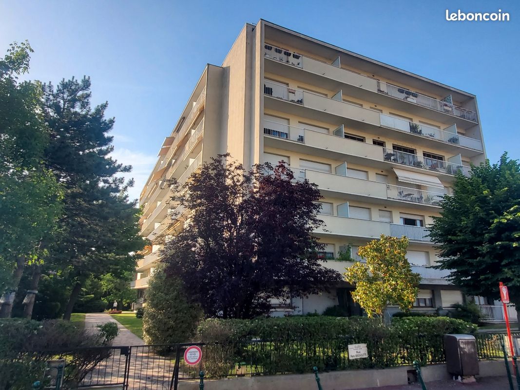 Appartement 4 pièces 84 m² · à Rueil-Malmaison · 83,7 m² · 475 000 €