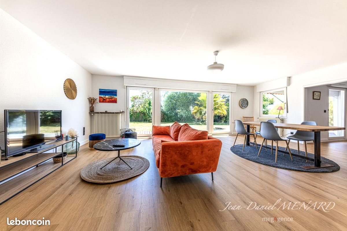 Maison 8 pièces 290 m² · à Dinard · 290 m² · 698 900 €