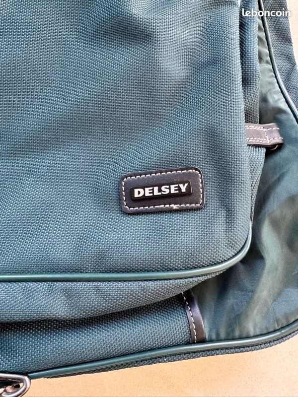 Housse à vêtements Delsey (image 2)