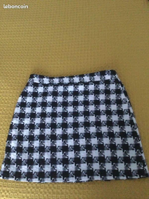 Jupe courte (image 2)