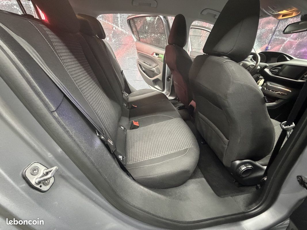 Peugeot 308 ii 1.6 blue hdi 100 access 2017 (image 10)