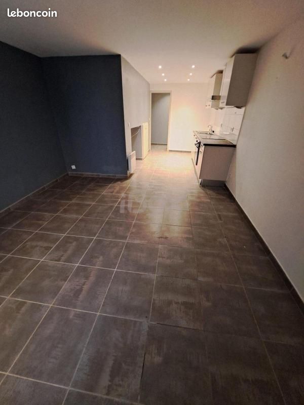 Appartement 2 pièces 39 m² · à Sanary-sur-Mer · 39 m² · 664 €/mois