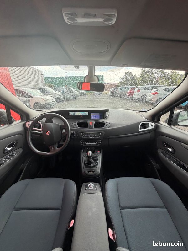 Renault Scenic 3 1.9 dCi 130ch Expression (image 4)