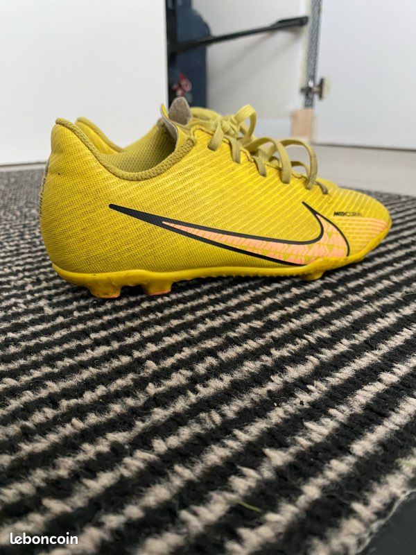 Crampon Foot Nike Chaussure De Foot Nantes Chaussures De Football