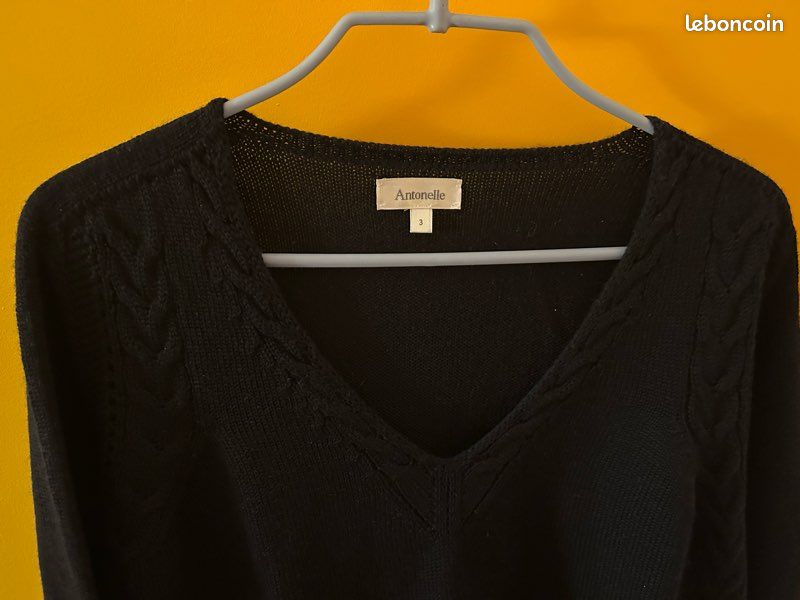 Pull noir Antonelle Taille 3 (image 3)