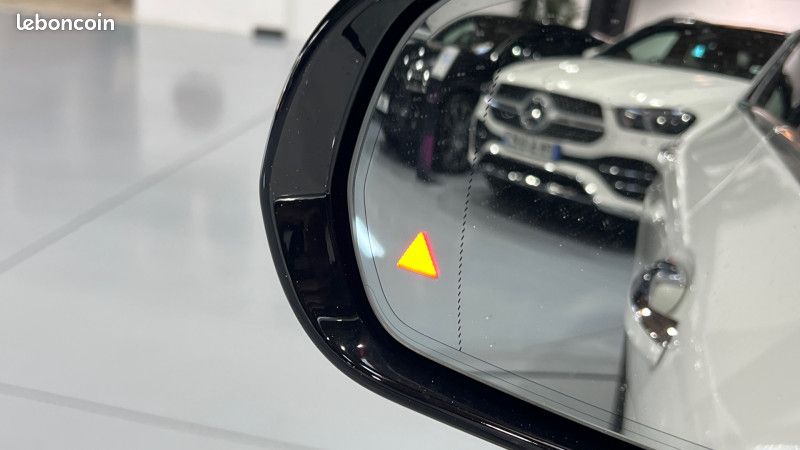Mercedes CLASSE CLS 450 367CH EQ BOOST AMG LINE+ 4MATIC 9G-TRONIC EURO6D-T (image 18)