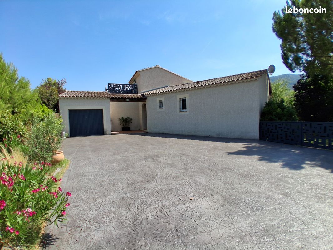 Maison 5 pièces 122 m² · à Maubec · 122 m² · 549 000 €