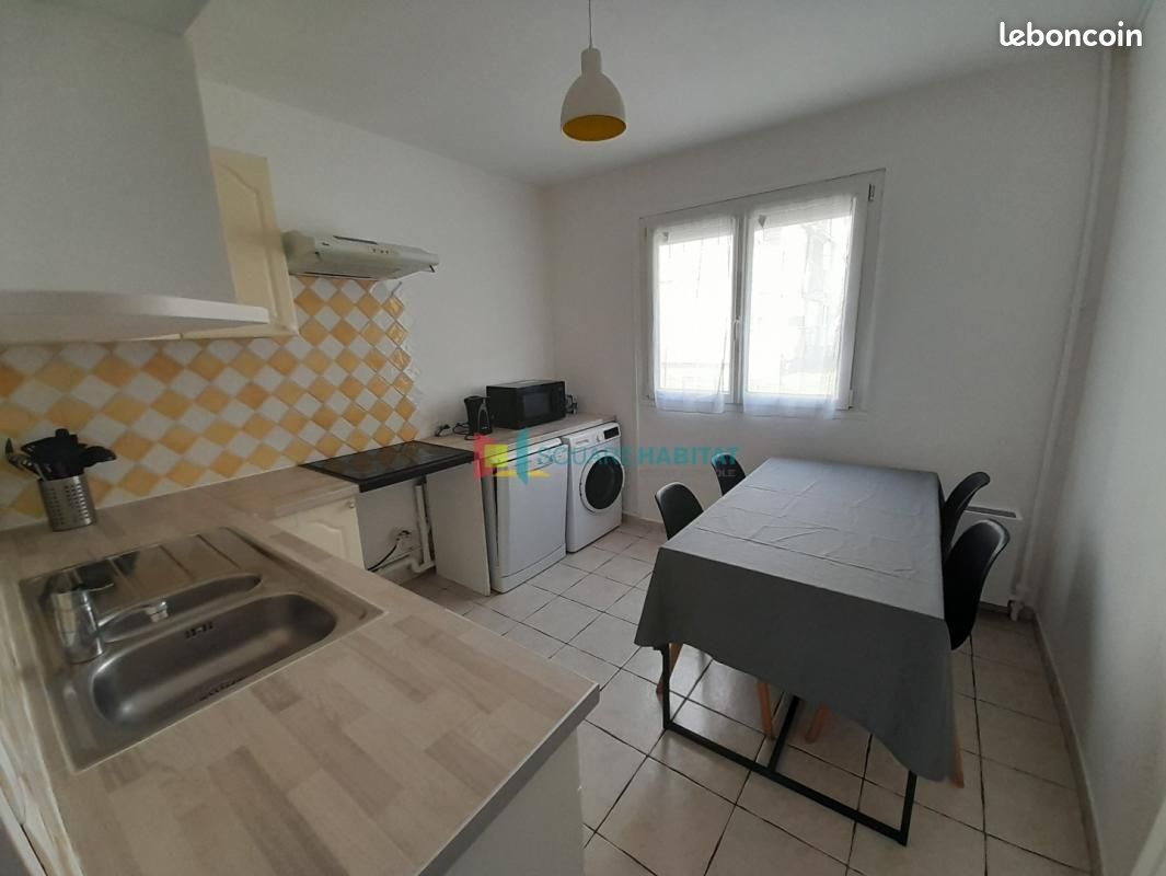 Appartement 4 pièces 79 m² · à Rennes · 79 m² · 890 €