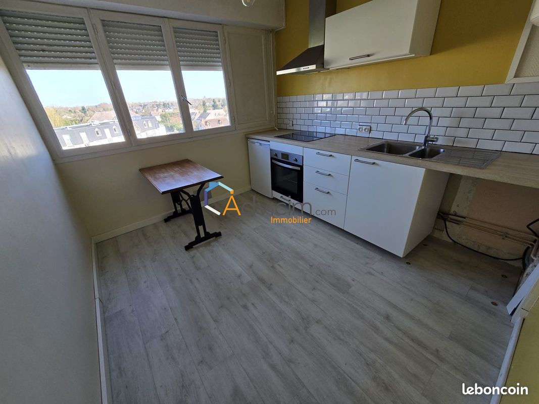 Appartement 2 pièces 27 m² · à Saint-Jean-le-Blanc · 27 m² · 600 €