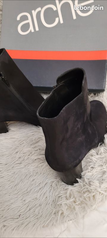 Magnifiques Bottines ou Boots Veau Nubuck Noir ARCHE Pointure 40 Semelle Latex TBE (image 10)
