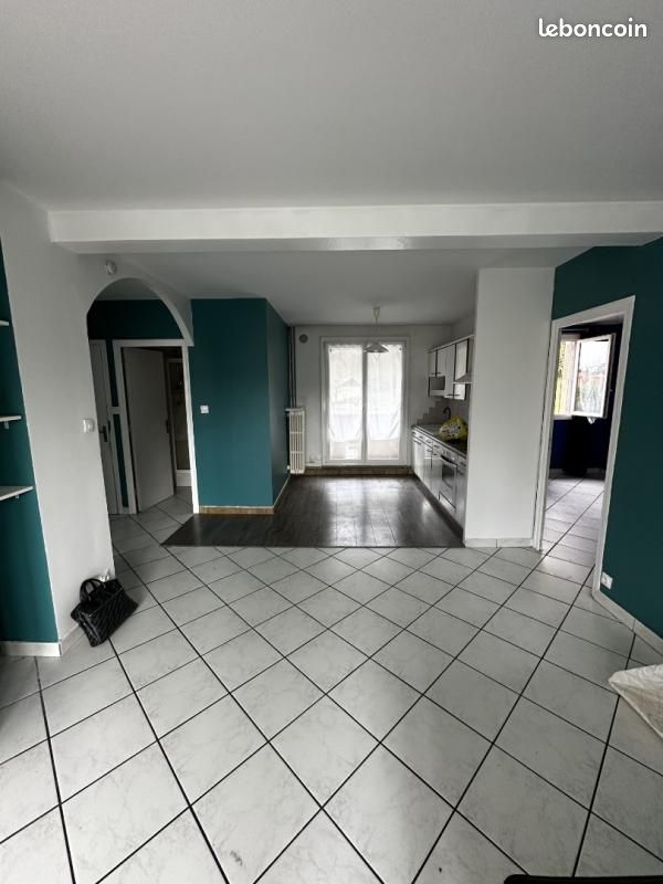 Appartement 3 pièces 53 m² · à Domène · 53 m² · 769 €/mois