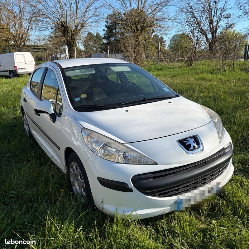 Peugeot 207 1.4 HDI (image 2)