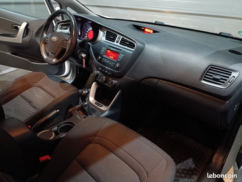 Kia PRO CEE'D 1.6 GDI 135CH (image 11)