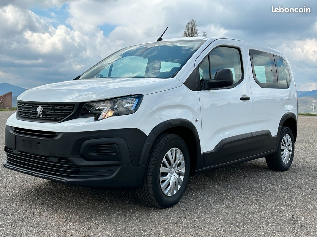 PEUGEOT RIFTER Active Pack Standard 1.5 BlueHDi 100CV 5 places BVM6 (image 1)
