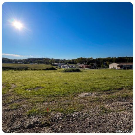 Terrain 725 m² Champcevinel