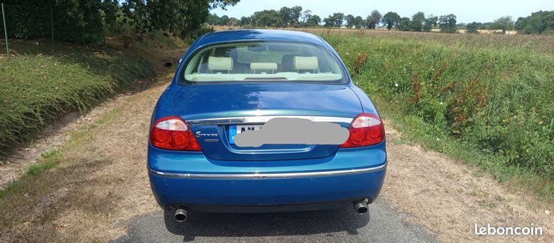 Vends voiture Jaguar S Type 2007 (image 2)