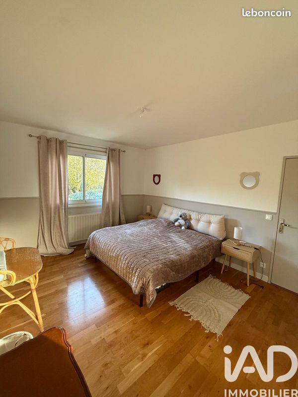 Maison 7 pièces 165 m² · à Vald'Yerre · 165 m² · 195 000 €