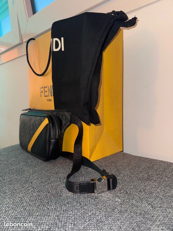 Sacoche/Banane FENDI Accessoires Bagagerie