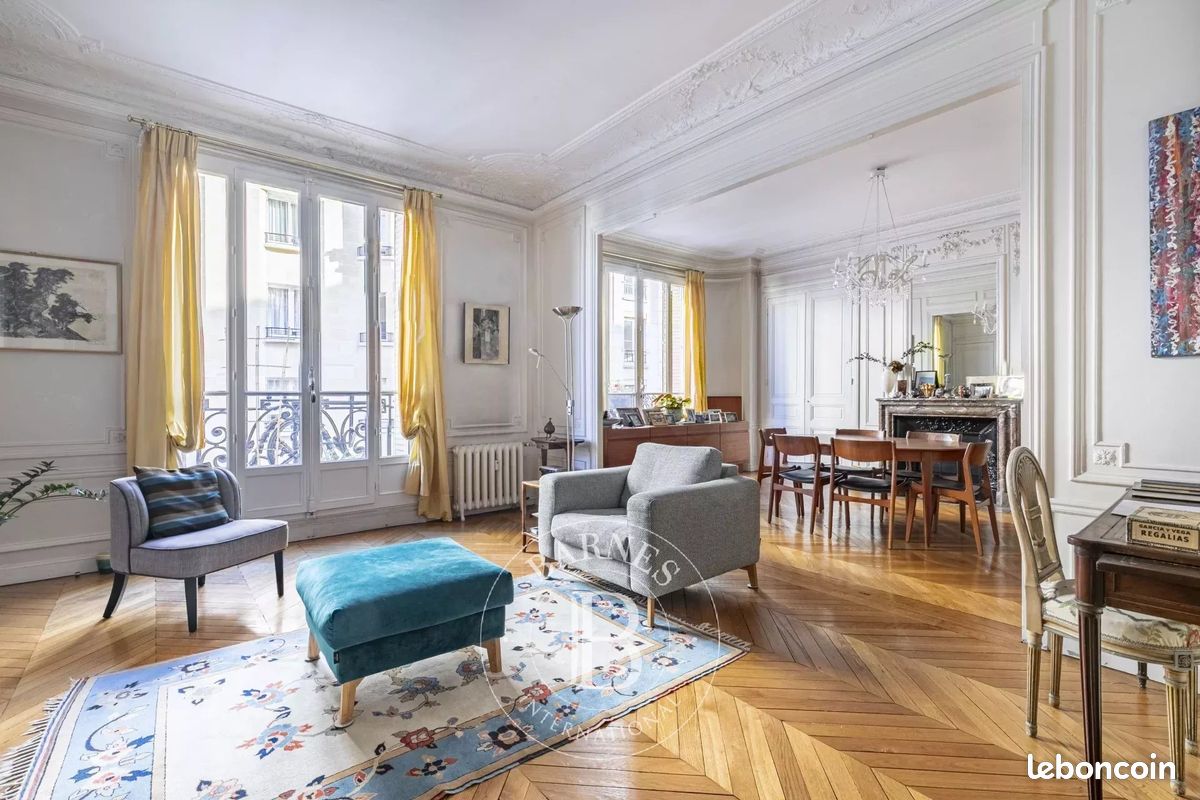 Appartement 5 pièces 154 m² · à Paris · 154 m² · 2 045 000 €