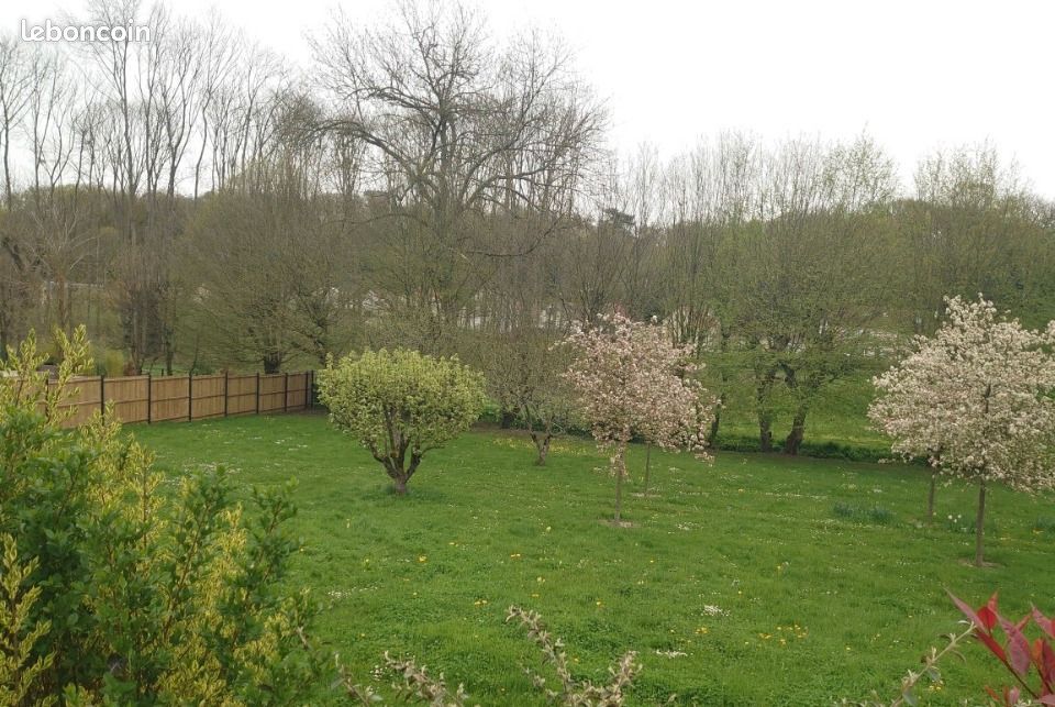Terrain 323 m² Breval · à Bréval · 79 900 €