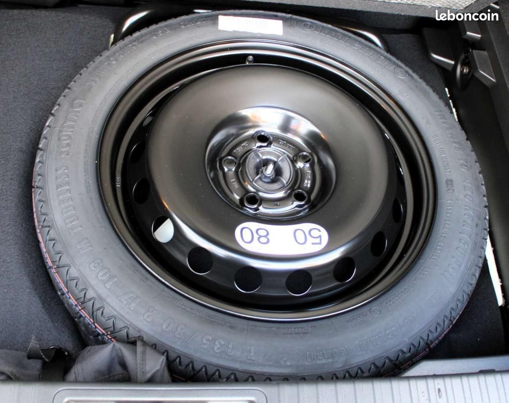 Renault Captur 1.6 e-TECH FULL HYBRID 145 CH TECHNO (image 24)