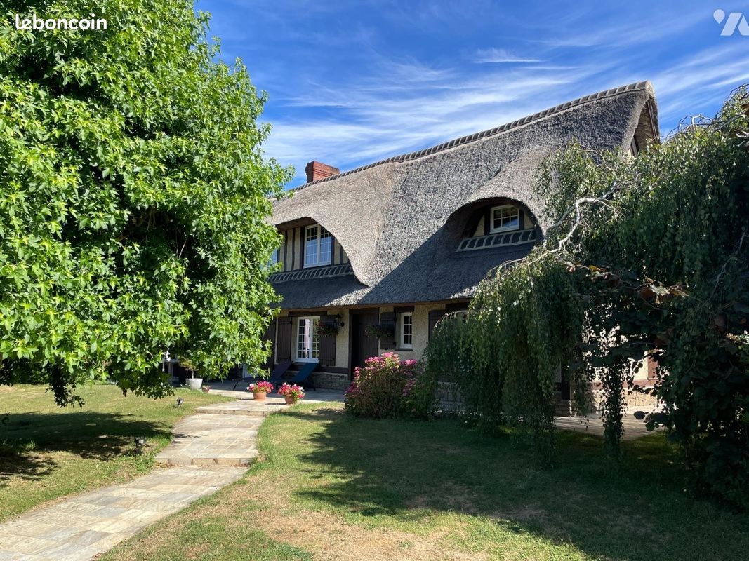 Maison 9 pièces 230 m² · à Malherbe-sur-Ajon · 230 m² · 609 000 €