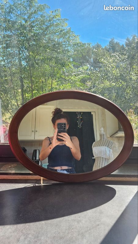 Miroir ovale en bois de qualité (image 1)