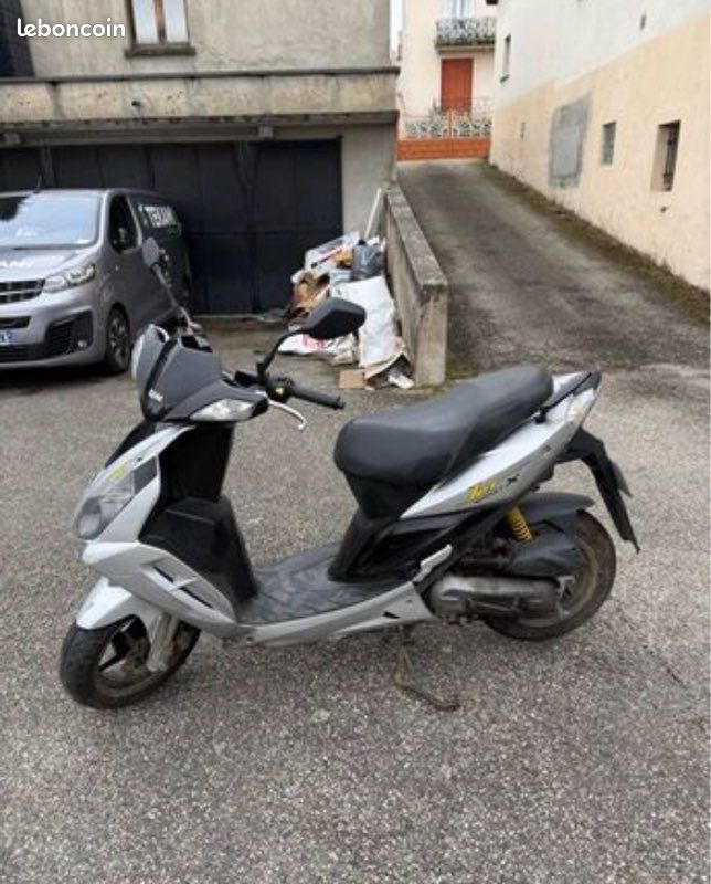 Scooter sym jet sport xr 50cc (image 2)