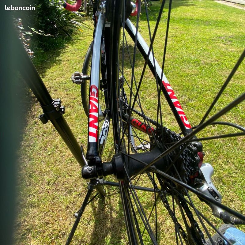 Velo de route giant defy (image 2)