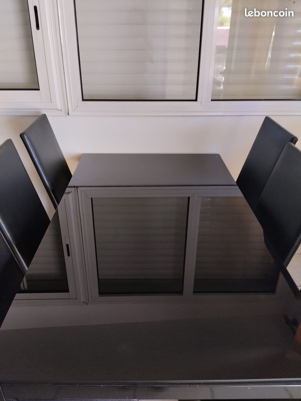 Table vitré (image 1)