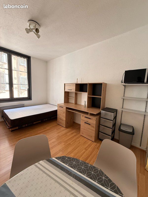 Appartement 1 pièce 25 m² · à Le Puy-en-Velay · 25 m² · 420 €