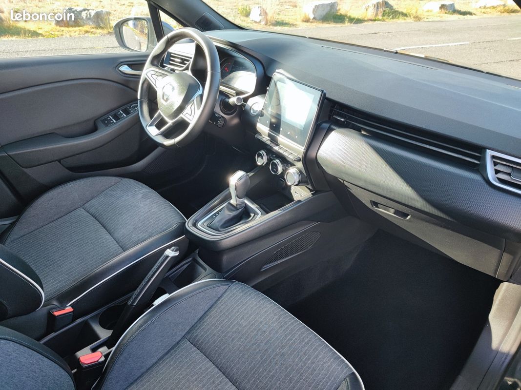 RENAULT CLIO V TCe 130 EDC FAP Intens (image 5)