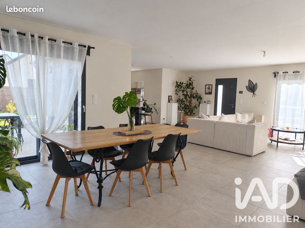 Maison 6 pièces 148 m² · à Langeais · 148 m² · 340 000 €