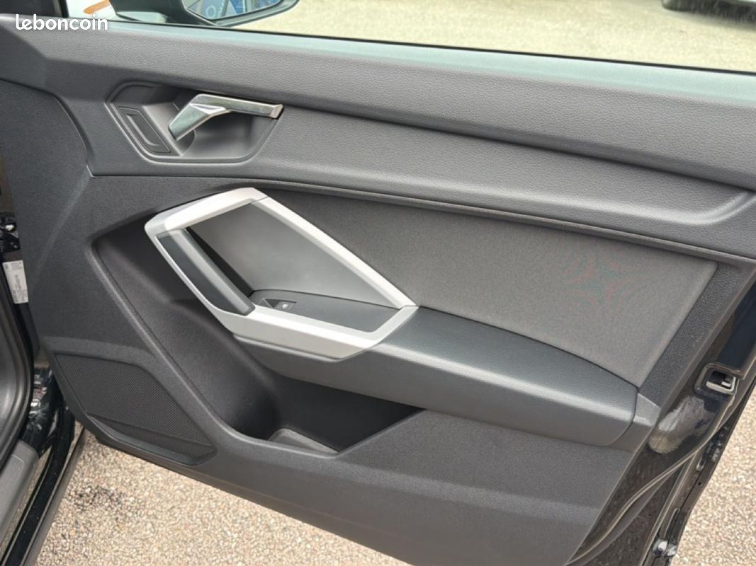 AUDI Q3 45 tfsi e 245 s tronic 6 (image 17)