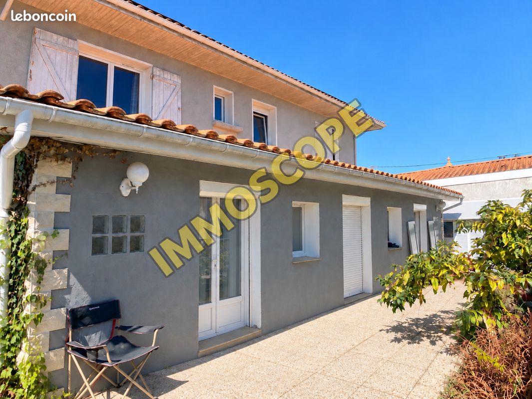 Maison 8 pièces 234 m² · à Biganos · 234 m² · 472 500 €