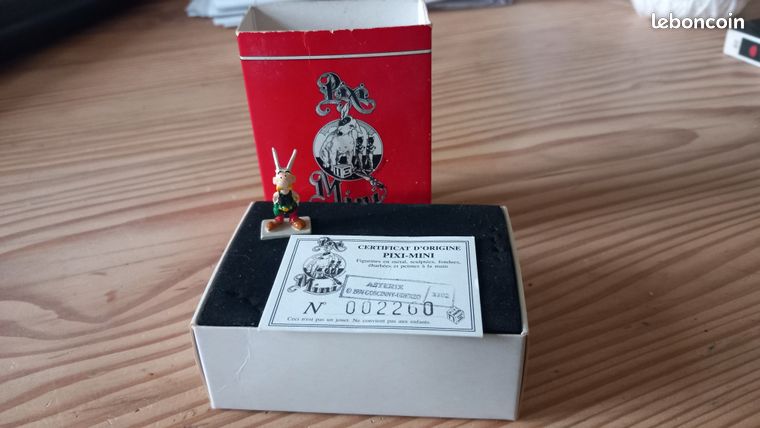 Famosa Capsules Magiques - Warner Bross 100 Anniversaire, Boîte Sur