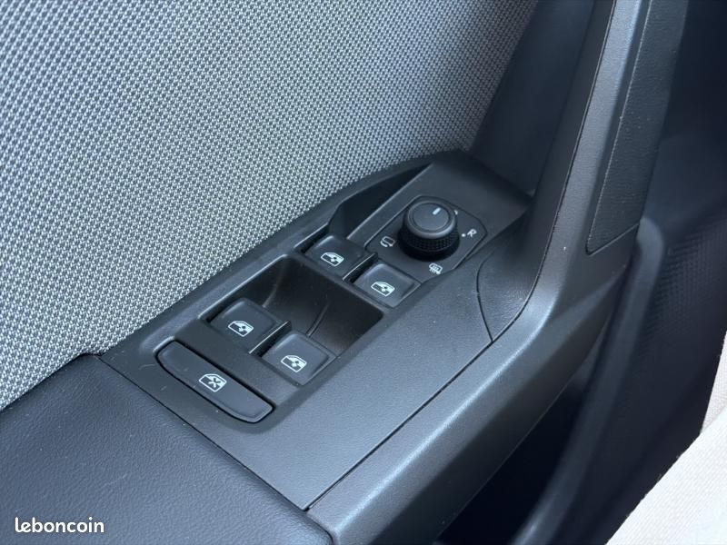 Seat Leon 1.5 eTSI Hybrid 150ch Style DSG7 (image 11)