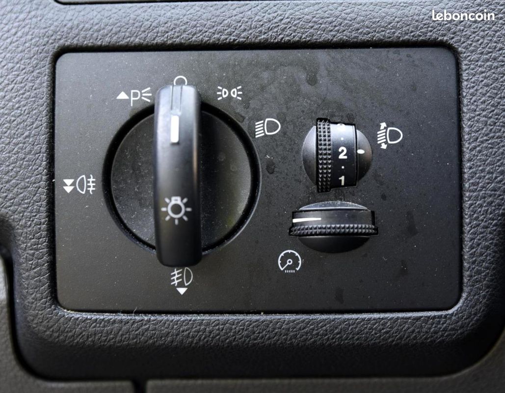 FORD KUGA 2.0 TDCi FAP - 140ch - Finition Trend - Garantie 12 mois (image 24)