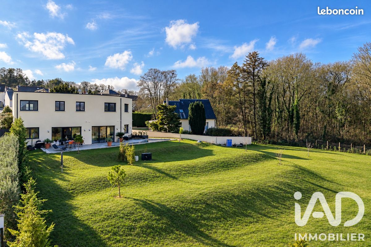 Maison 10 pièces 410 m² · à Orgeval · 410 m² · 1 550 000 €