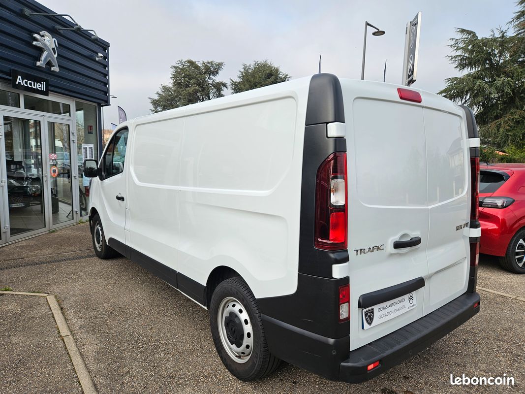 Renault trafic 2022 - 2.0 dci 130cv - grand confort (image 4)